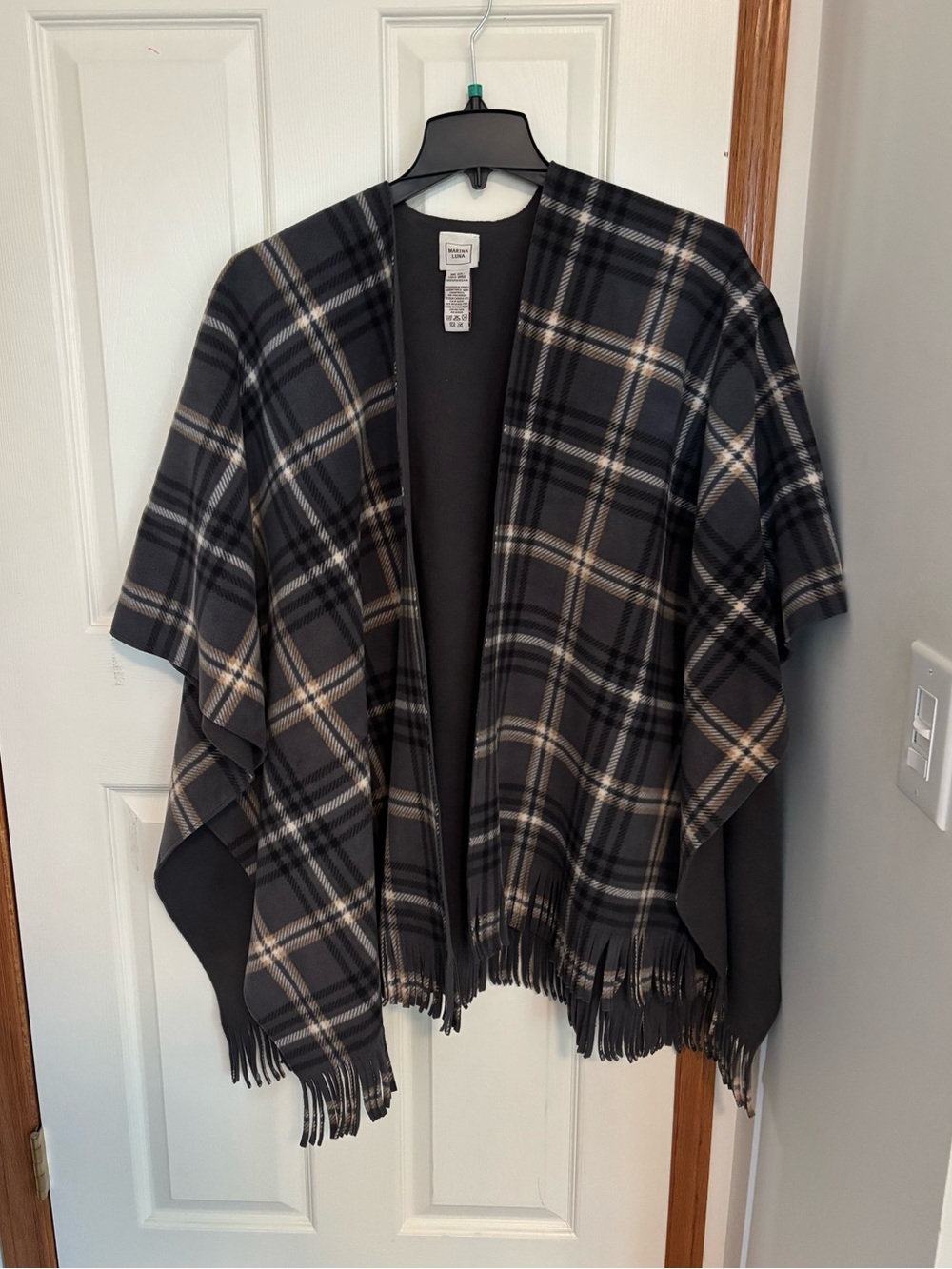 Marina Luna Poncho